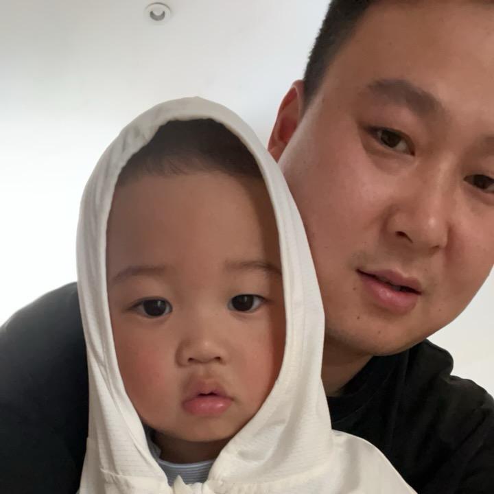 “大小奥特曼”