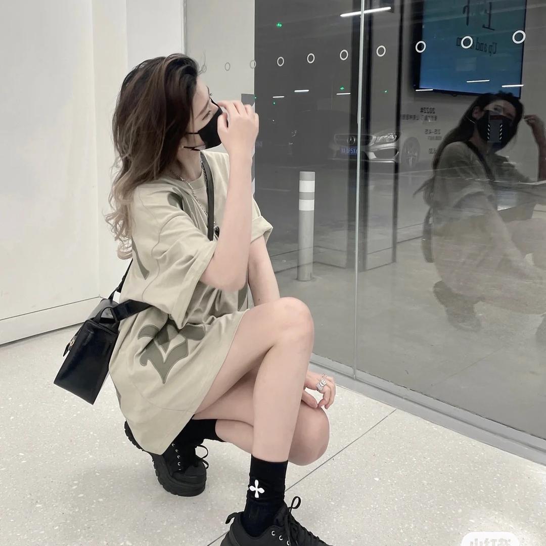 是思思刘