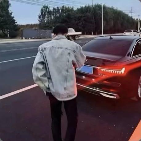 媳妇懂事跟兄弟跑了