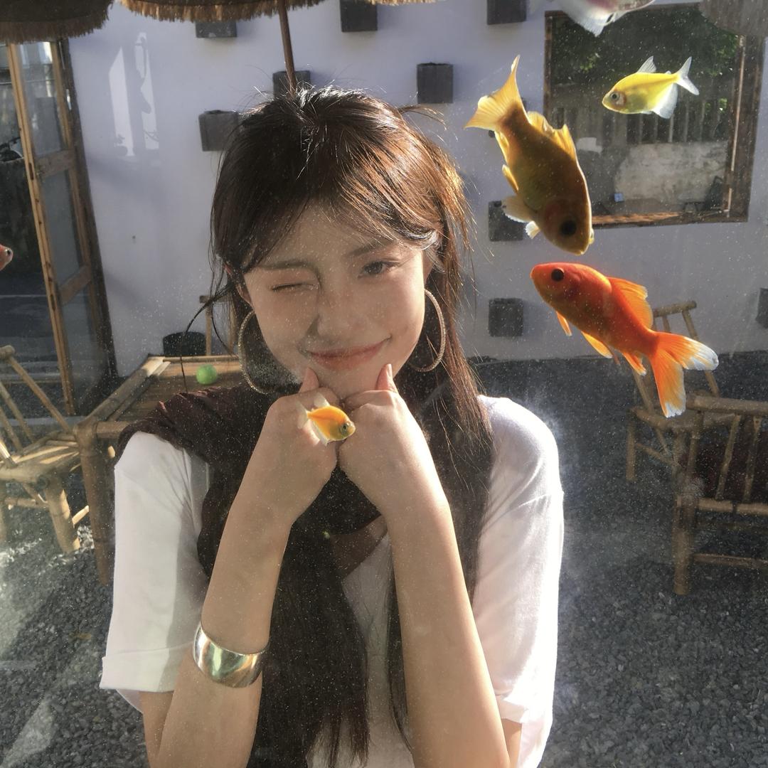 小维嘻嘻