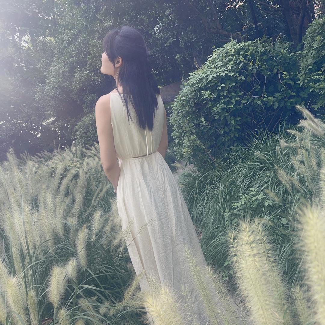 依依👸