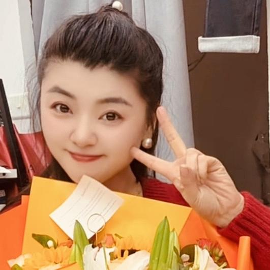 安庆光彩明星范女装店