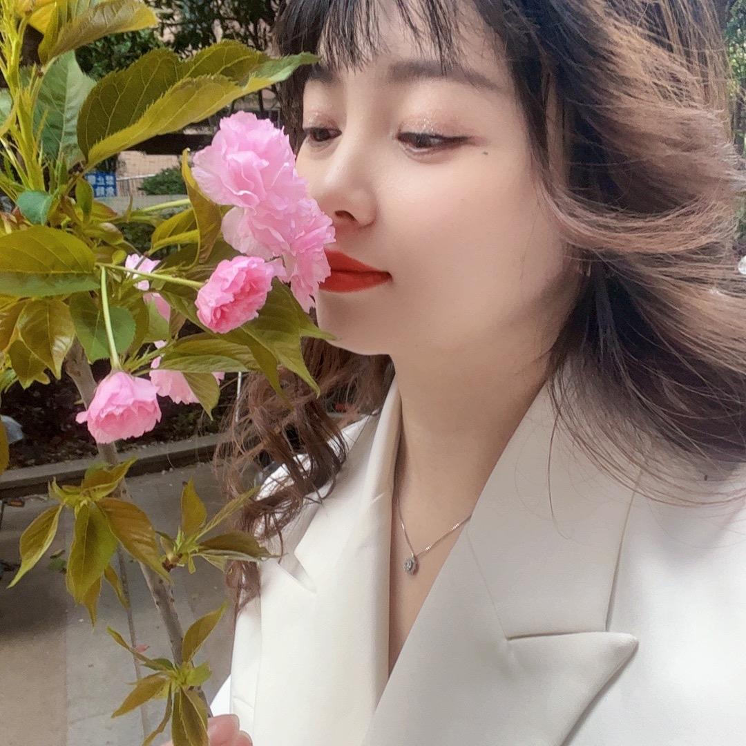 桃花滩宾馆—向彩丽