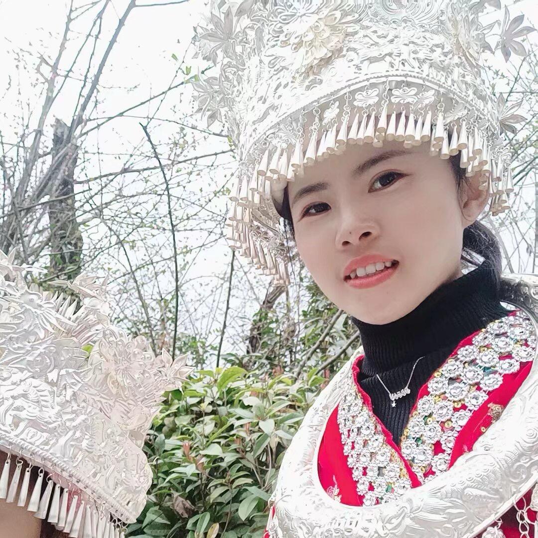 磊磊妈童装工厂店