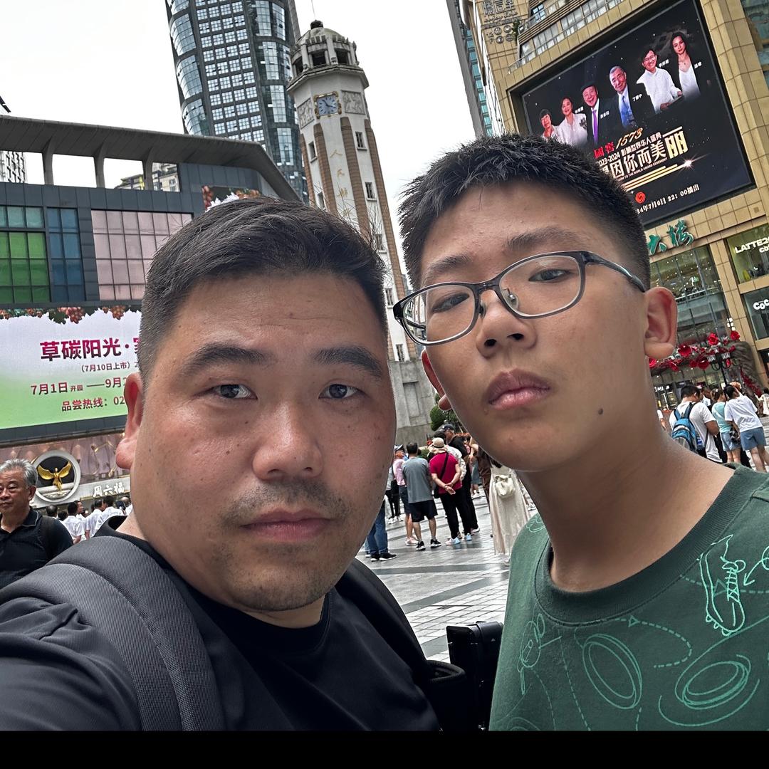 养了只小兔子