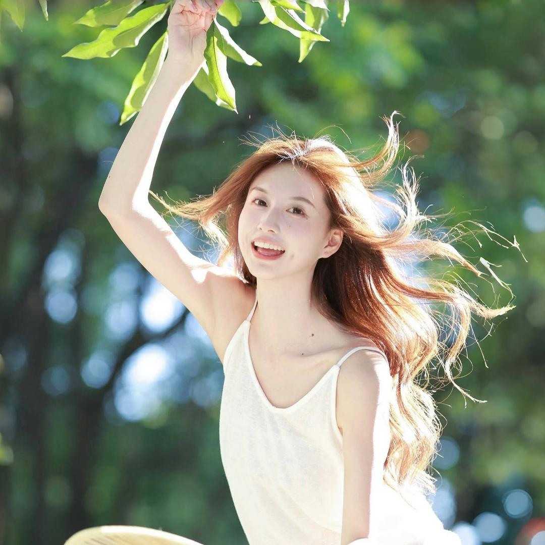 爱香菜的泡芙小姐