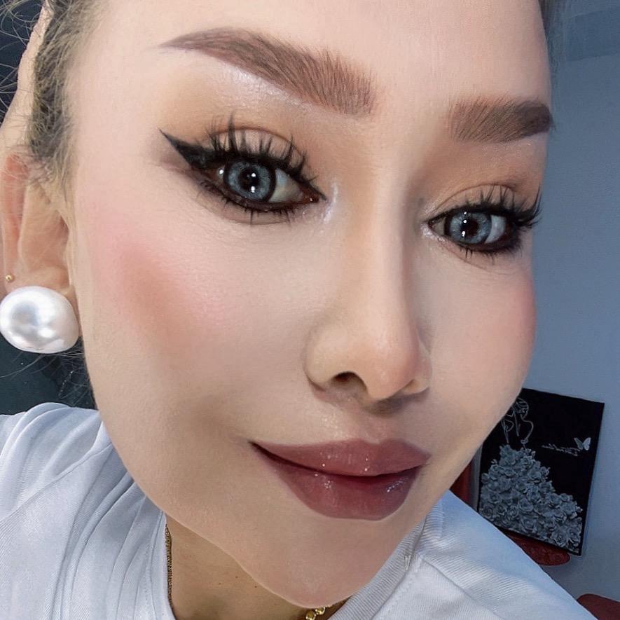 Zun nar 婚妆设计💃