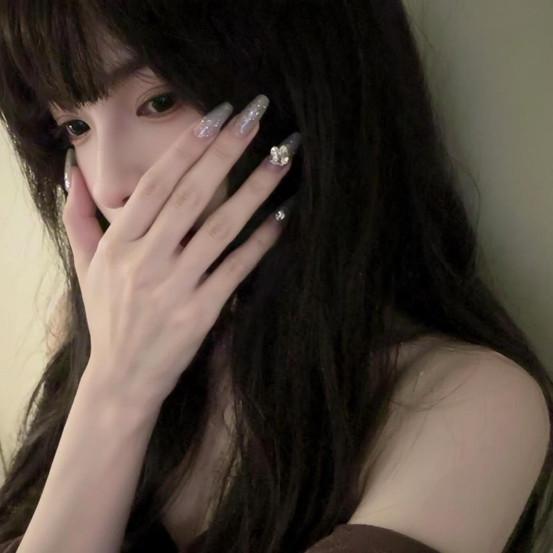 主理人（理不发音）
