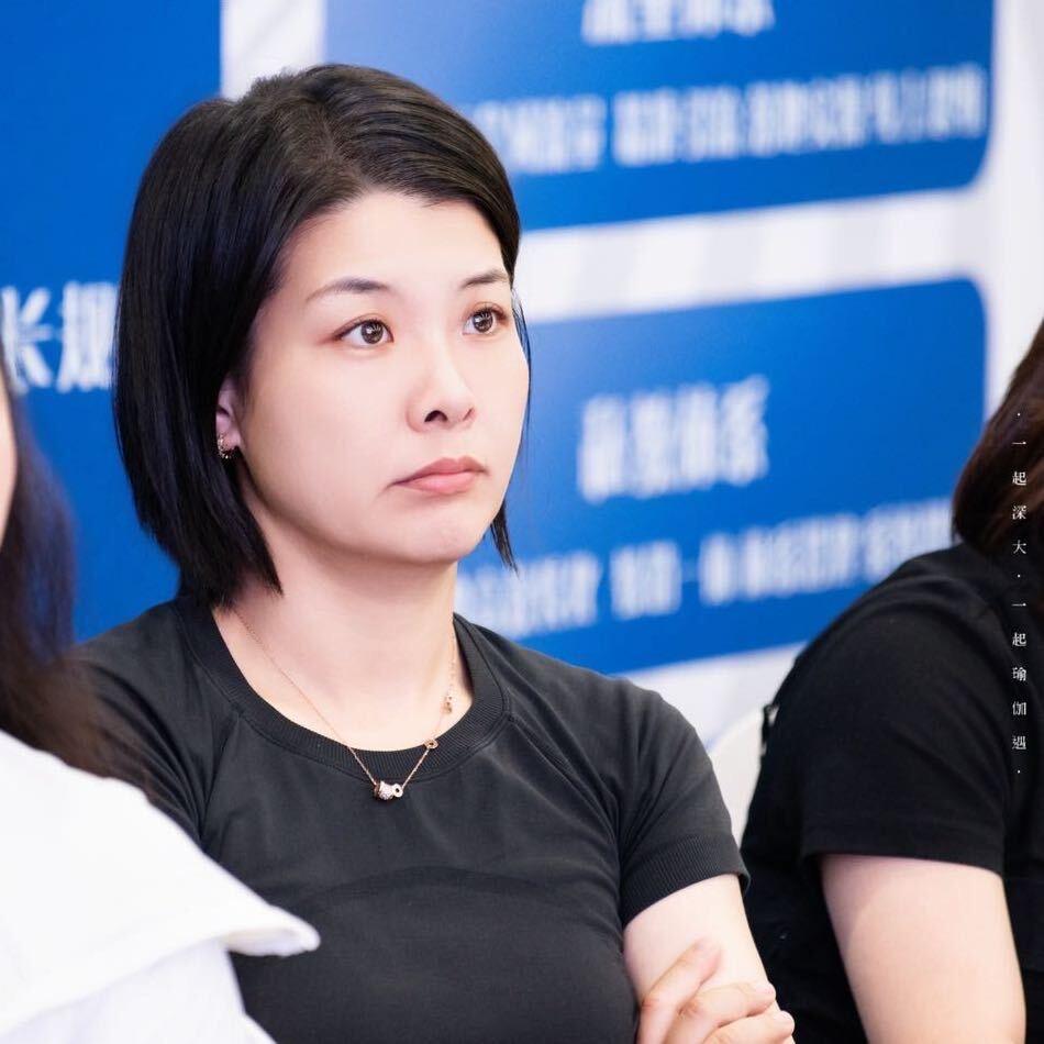 梵榕瑜伽普拉提馆长·秋霞老师