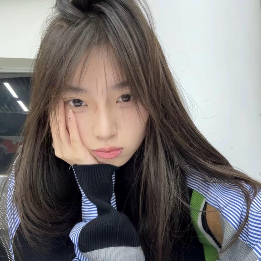 纪椿.