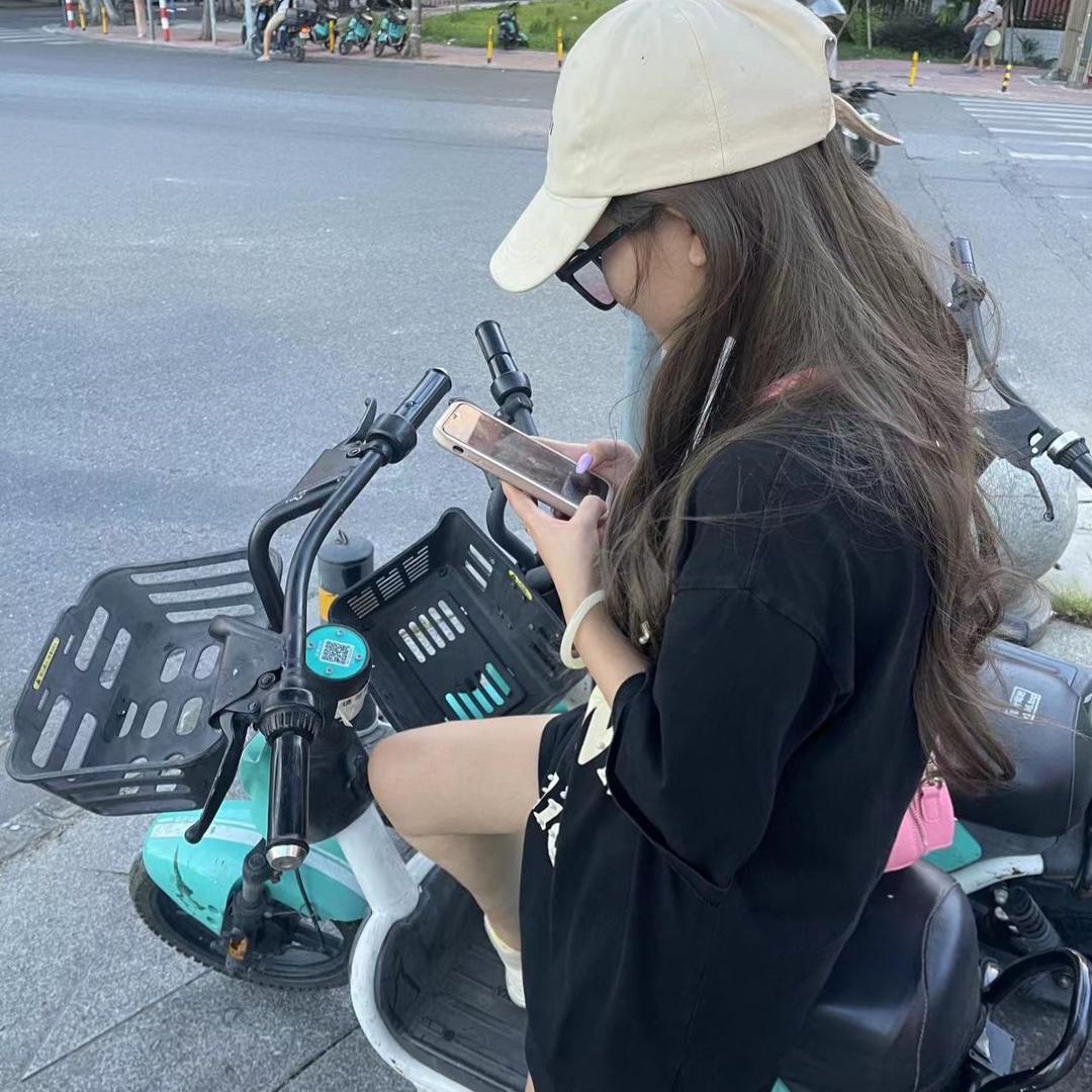 见异思谦