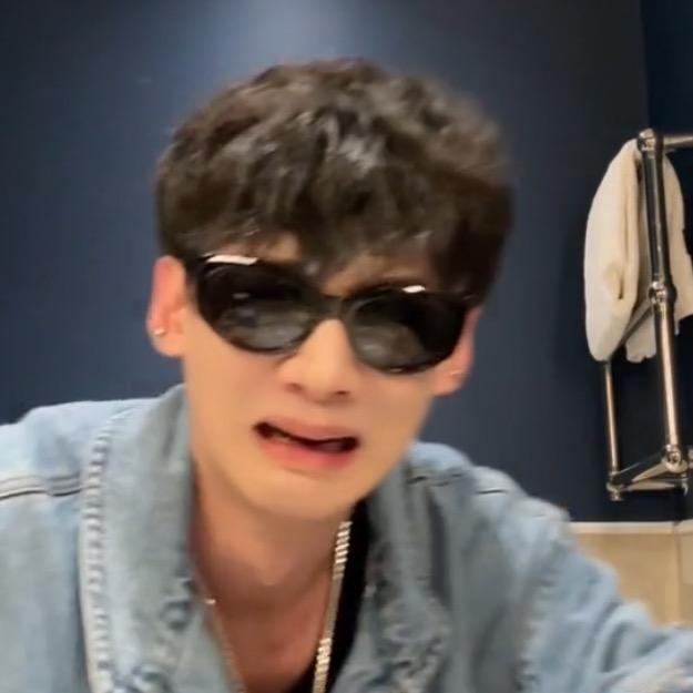 铁骨曾曾