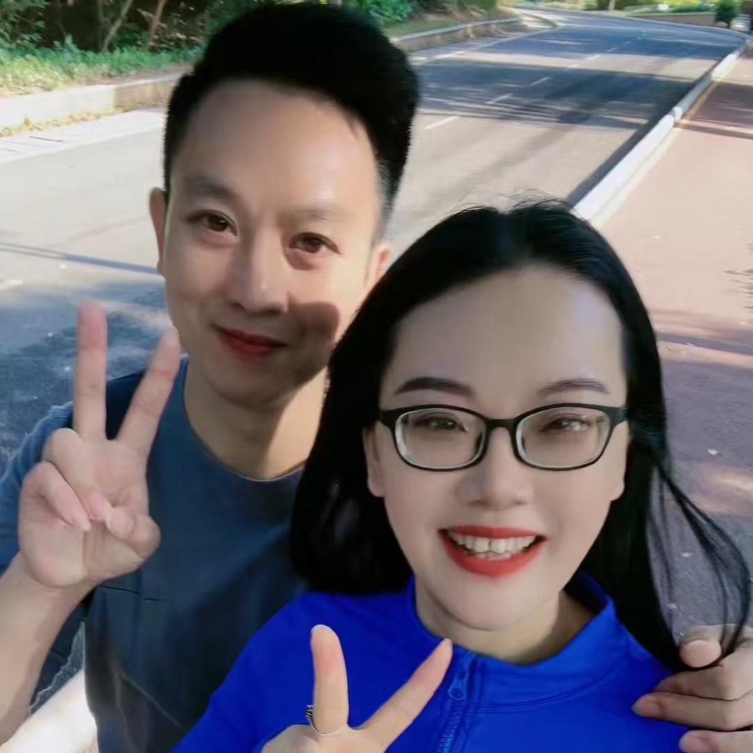 四哥霞姐爱运动