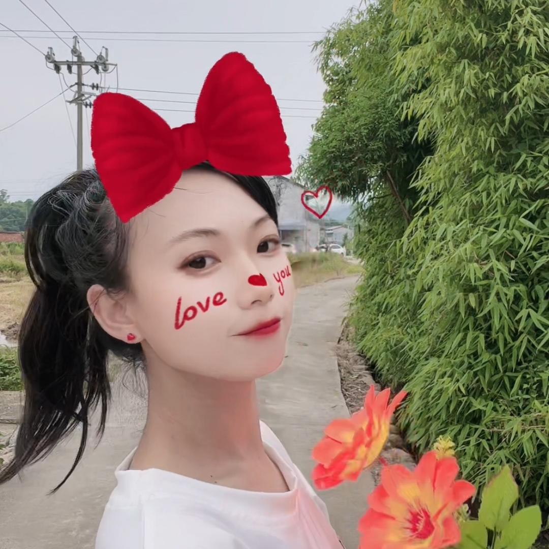 依依