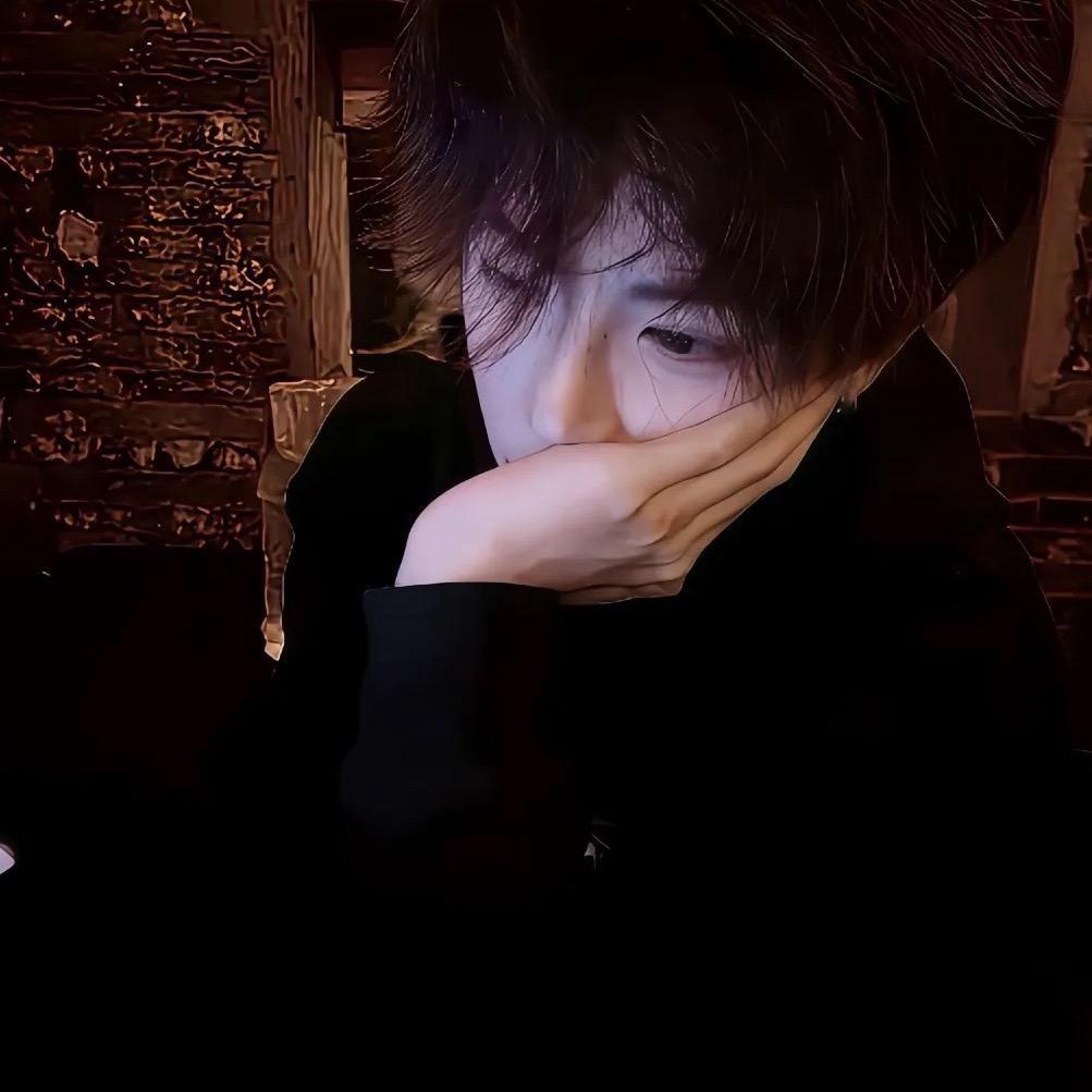 李俊希.