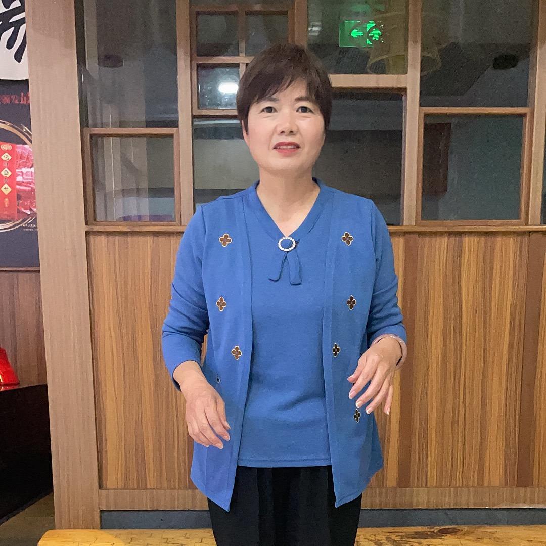 晚霞红妈妈服饰商行
