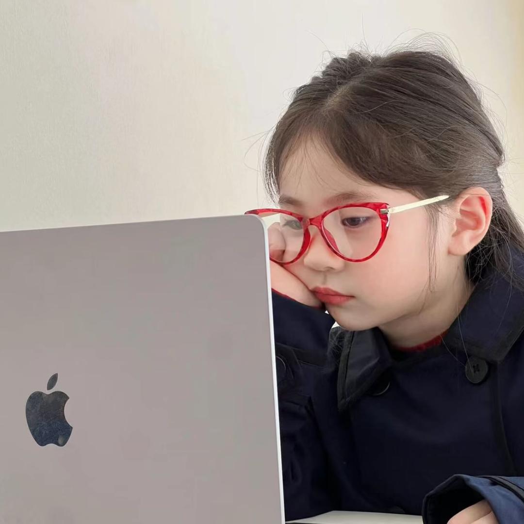 ￰ ￰￰ ￰ ˆㅅˆ