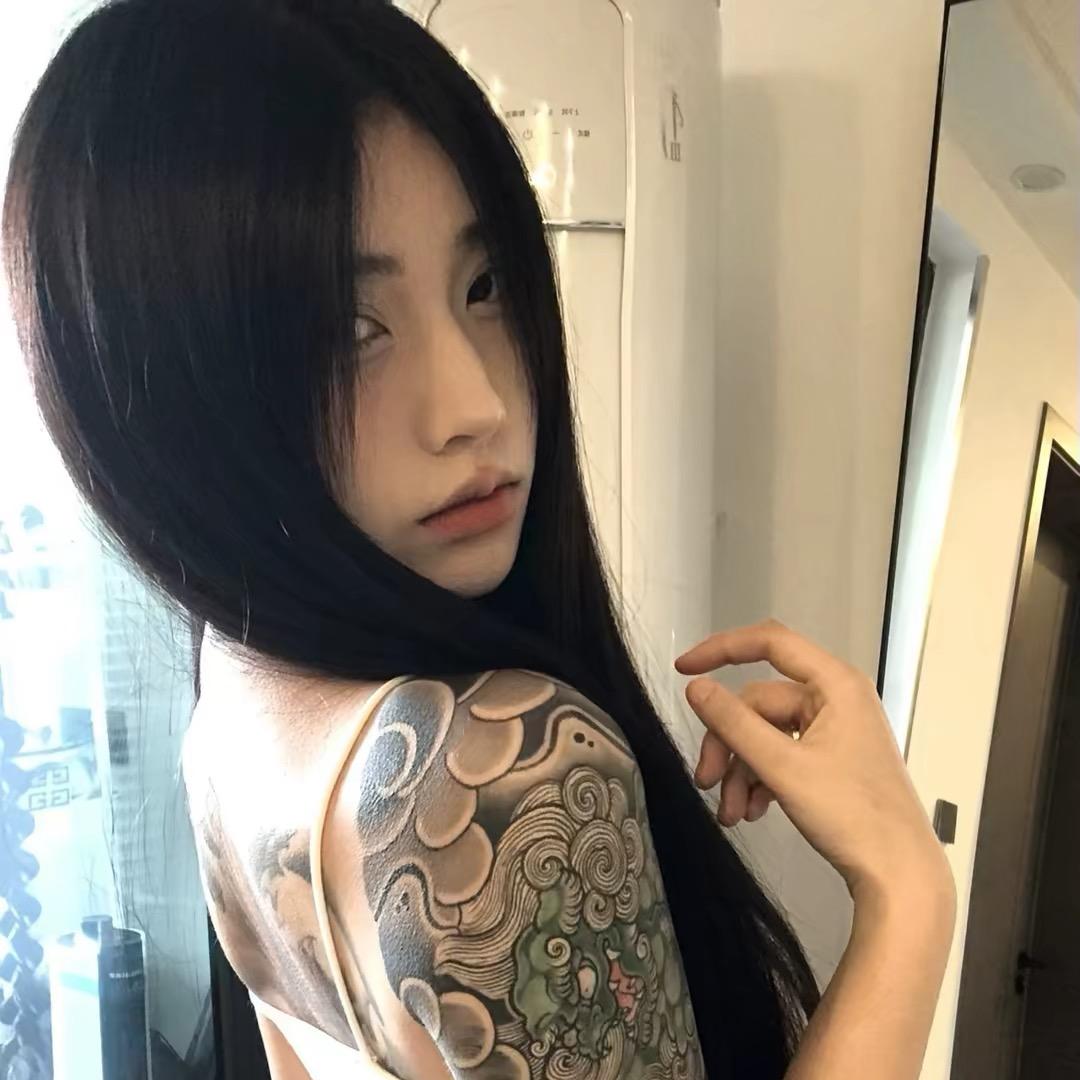 蛇女🐍.