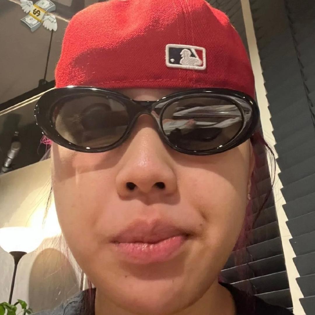 臭屁.               🪳