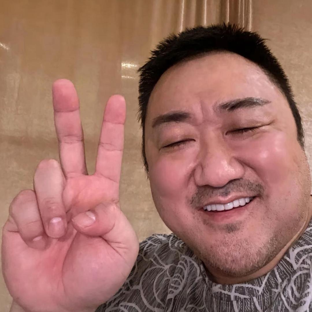 拉出一整根金针菇-