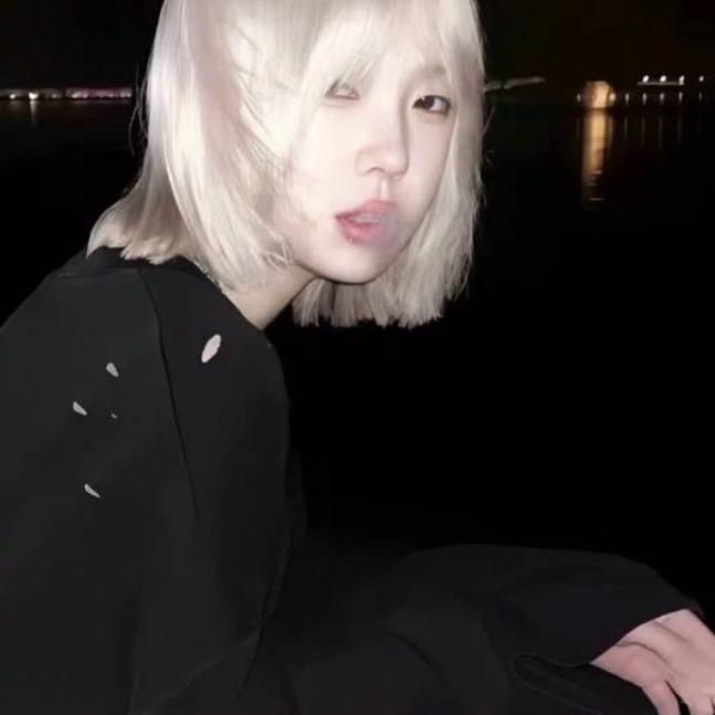 ㅤㅤㅤㅤㅤㅤㅤㅤ ￴ ￴ㅤㅤㅤㅤㅤ