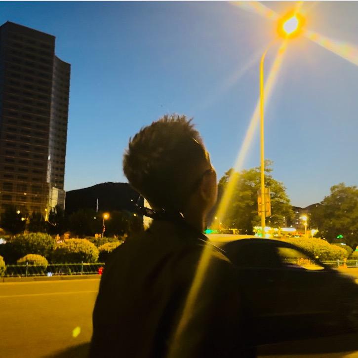 别叫我 内个男的