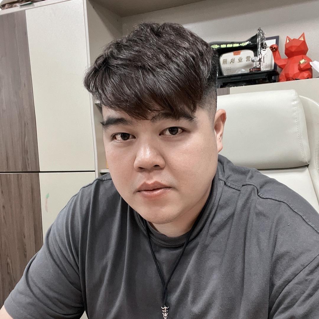 Simon''（恩玛服饰）