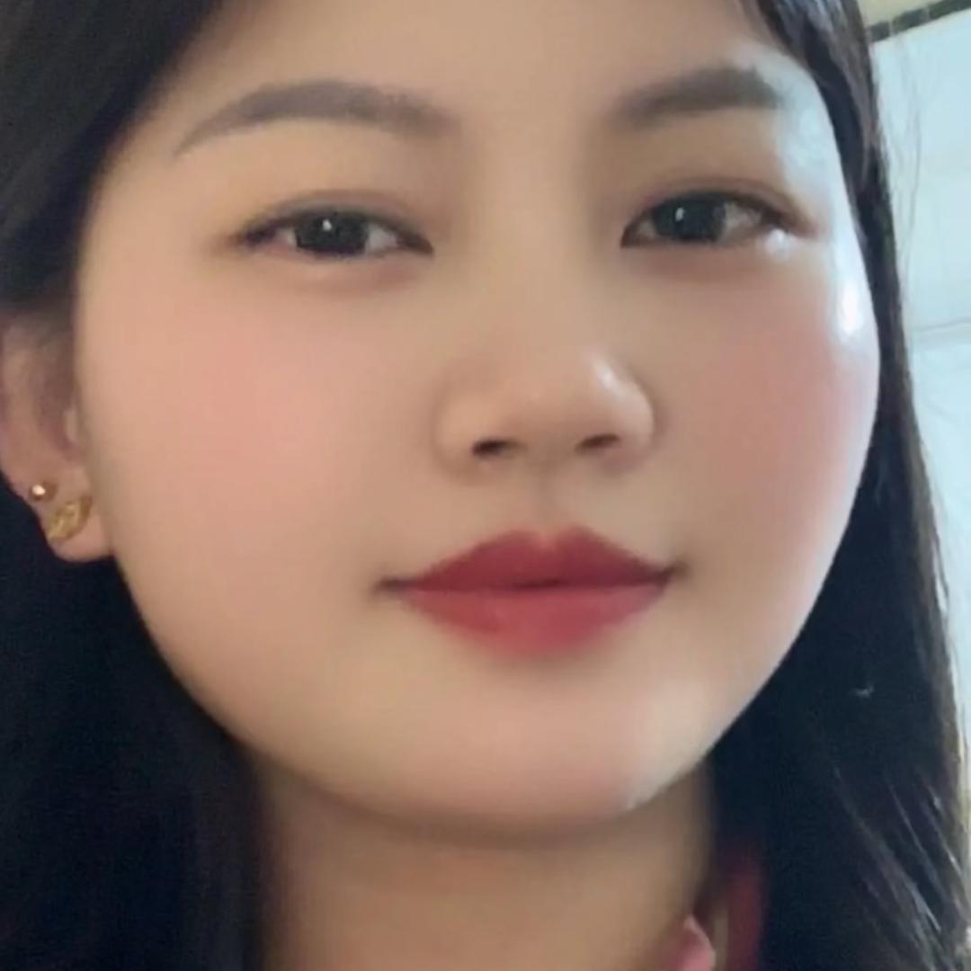 y小芳