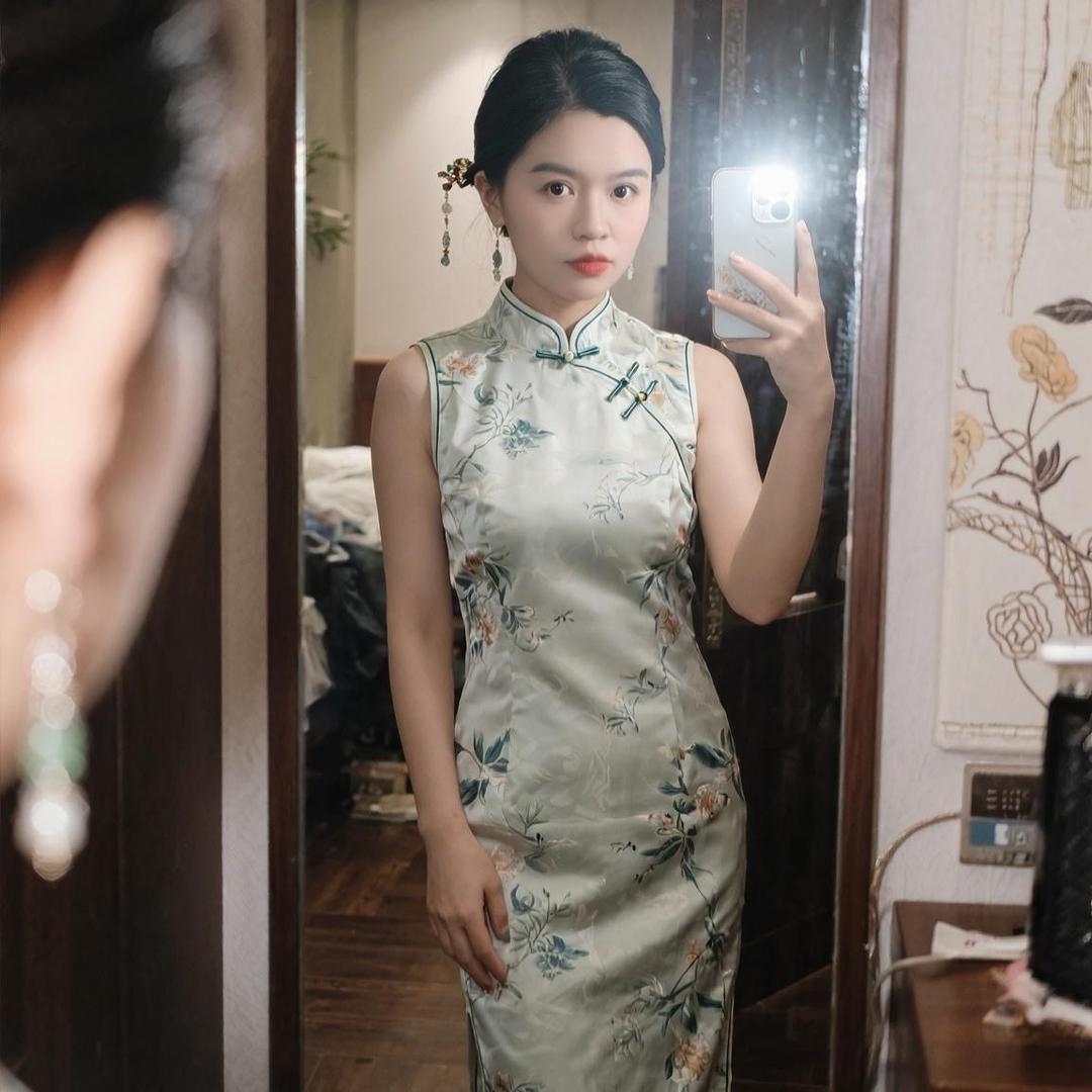 是小颖姐姐呐❤️~