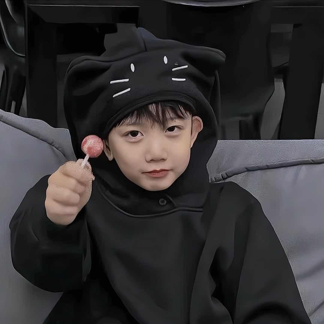 W^_^