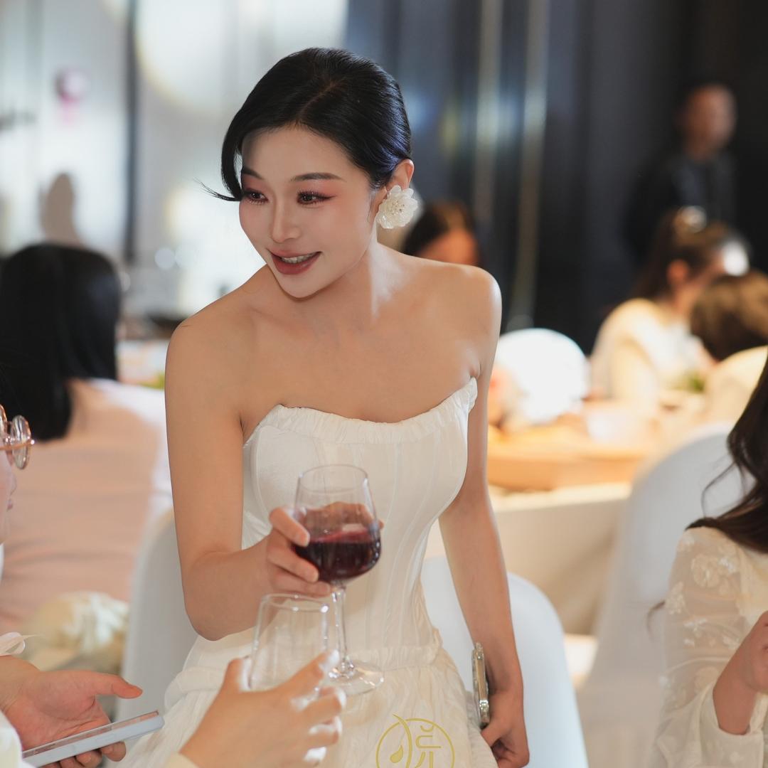 悦瑜伽普拉提课程总监—萍萍老师💋