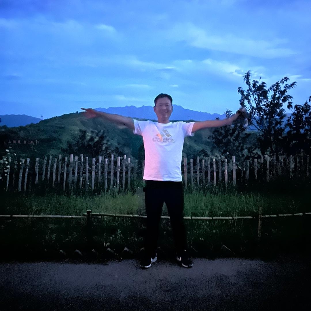 YY