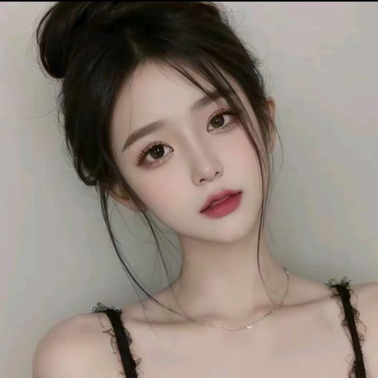 爱发呆的十二