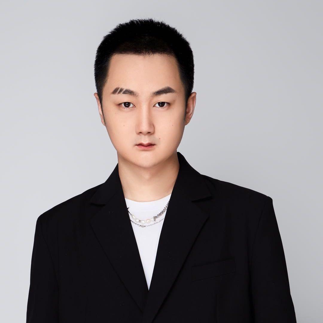 周托尼设计发型