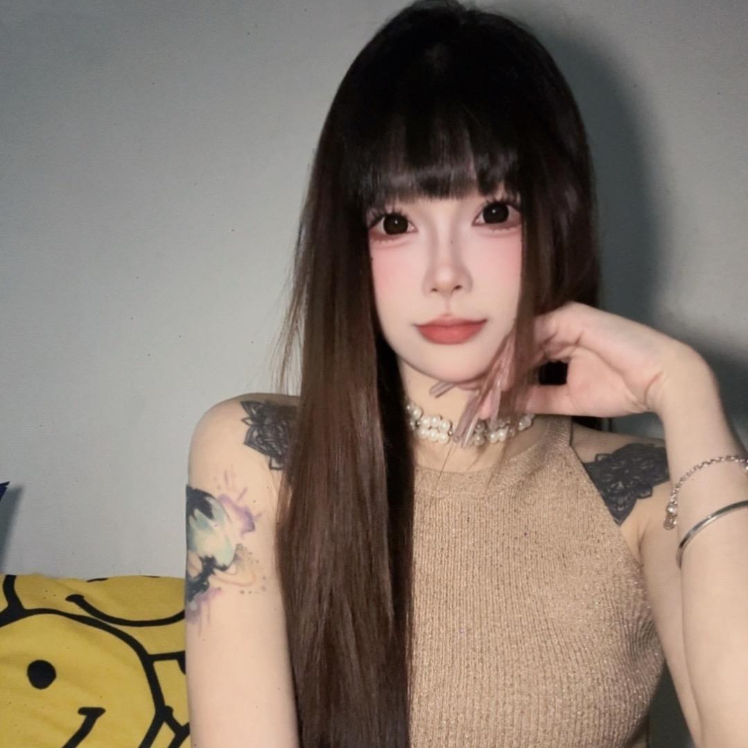 李知恩.