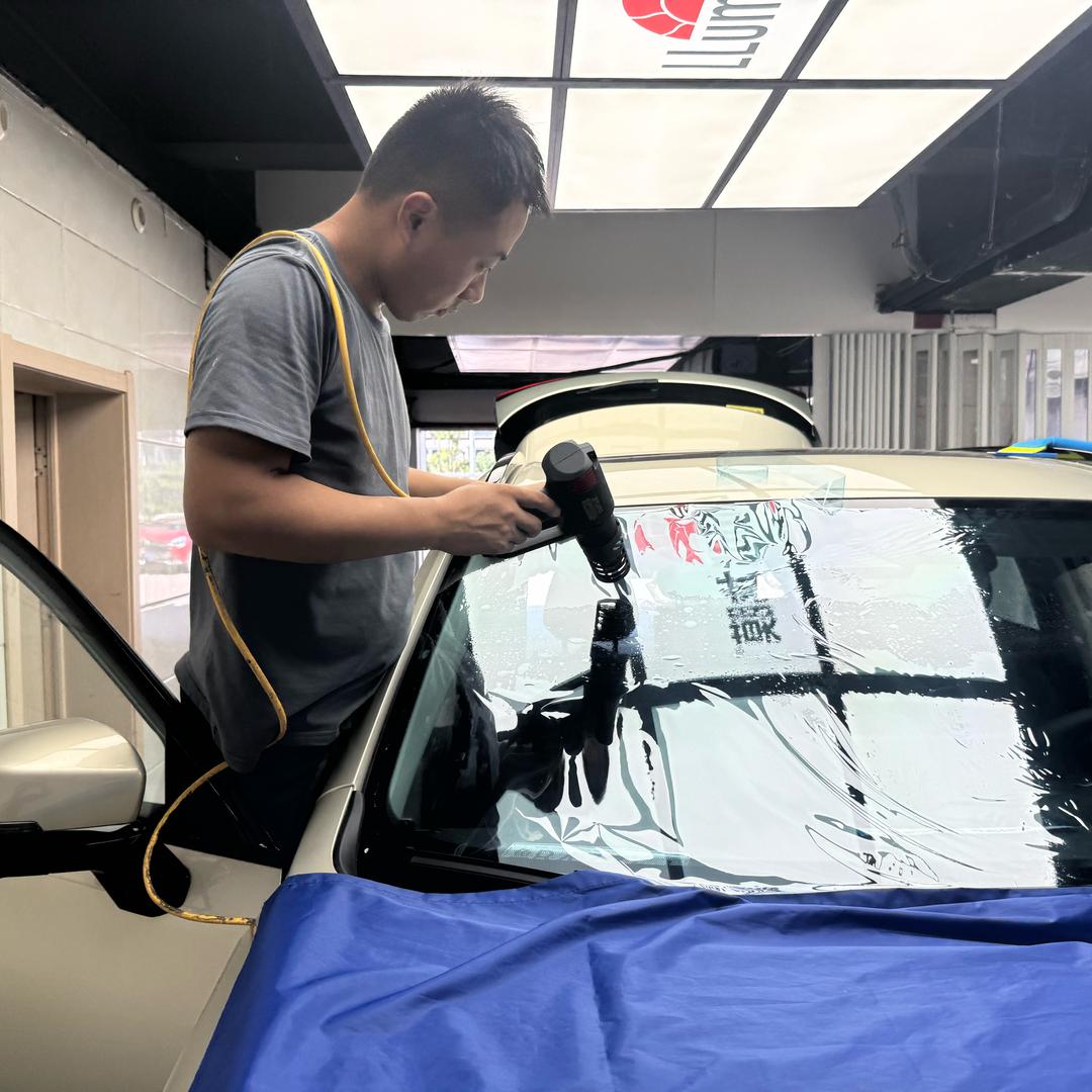 莒县皇包车汽车贴膜工厂店