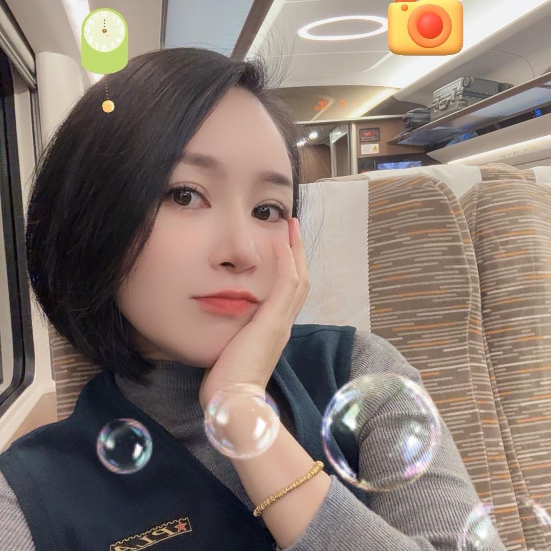 请叫我小五