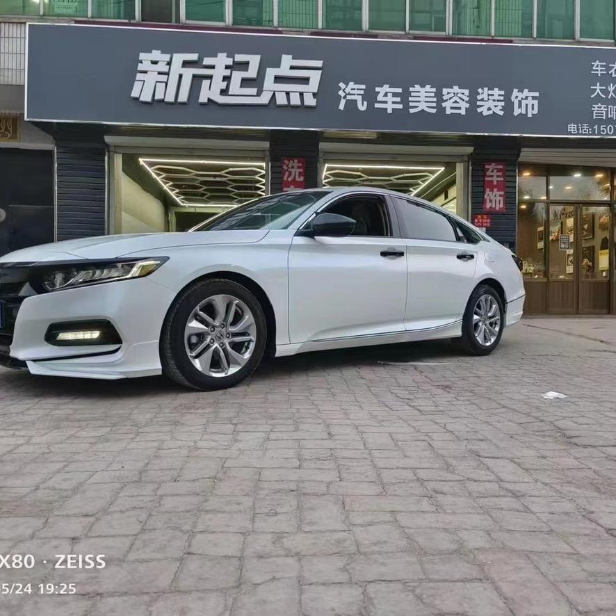 新起点汽车美容专业贴膜