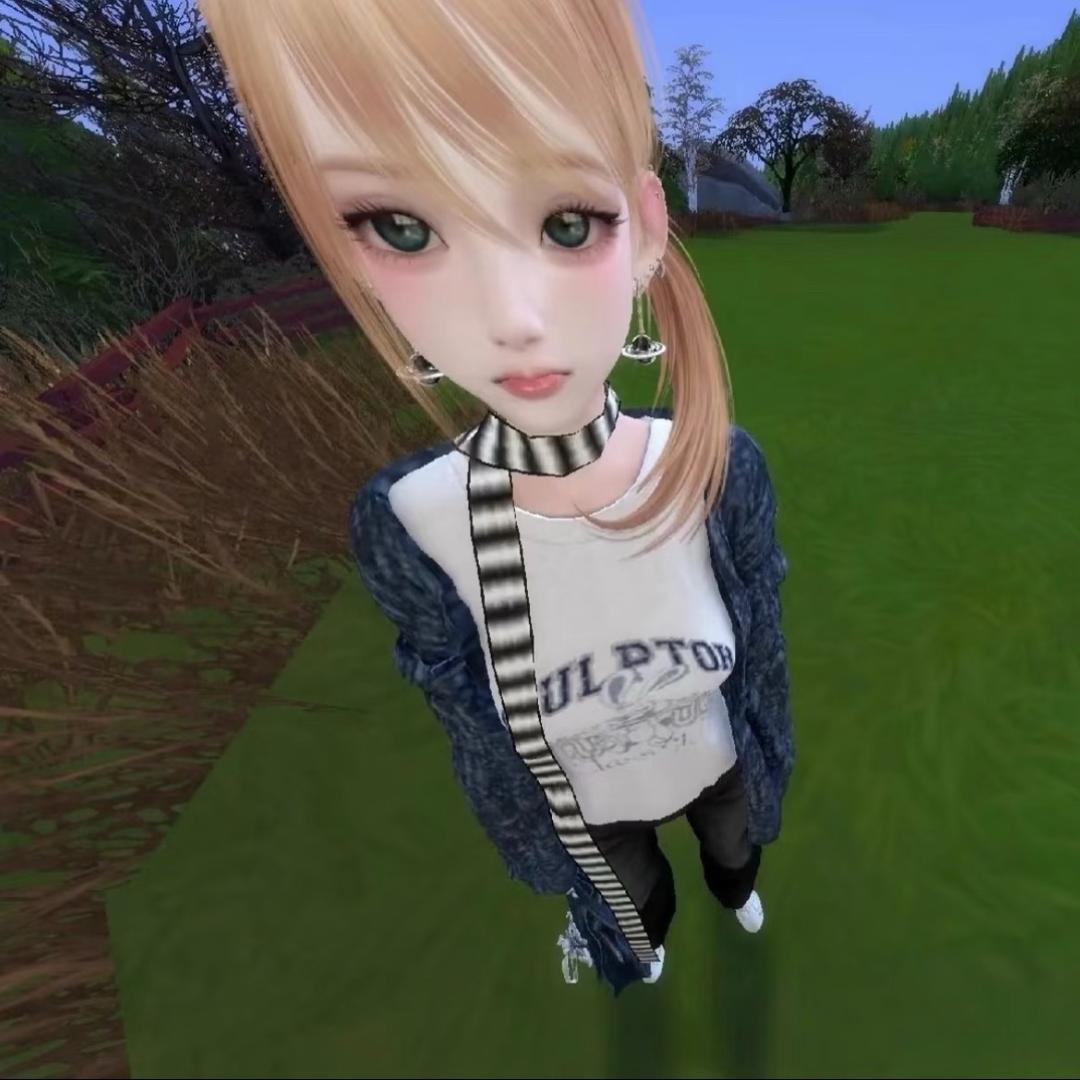 来 最后一排那个女生