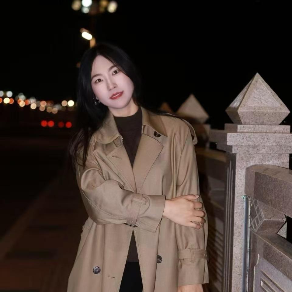 躲在山里看烟火、