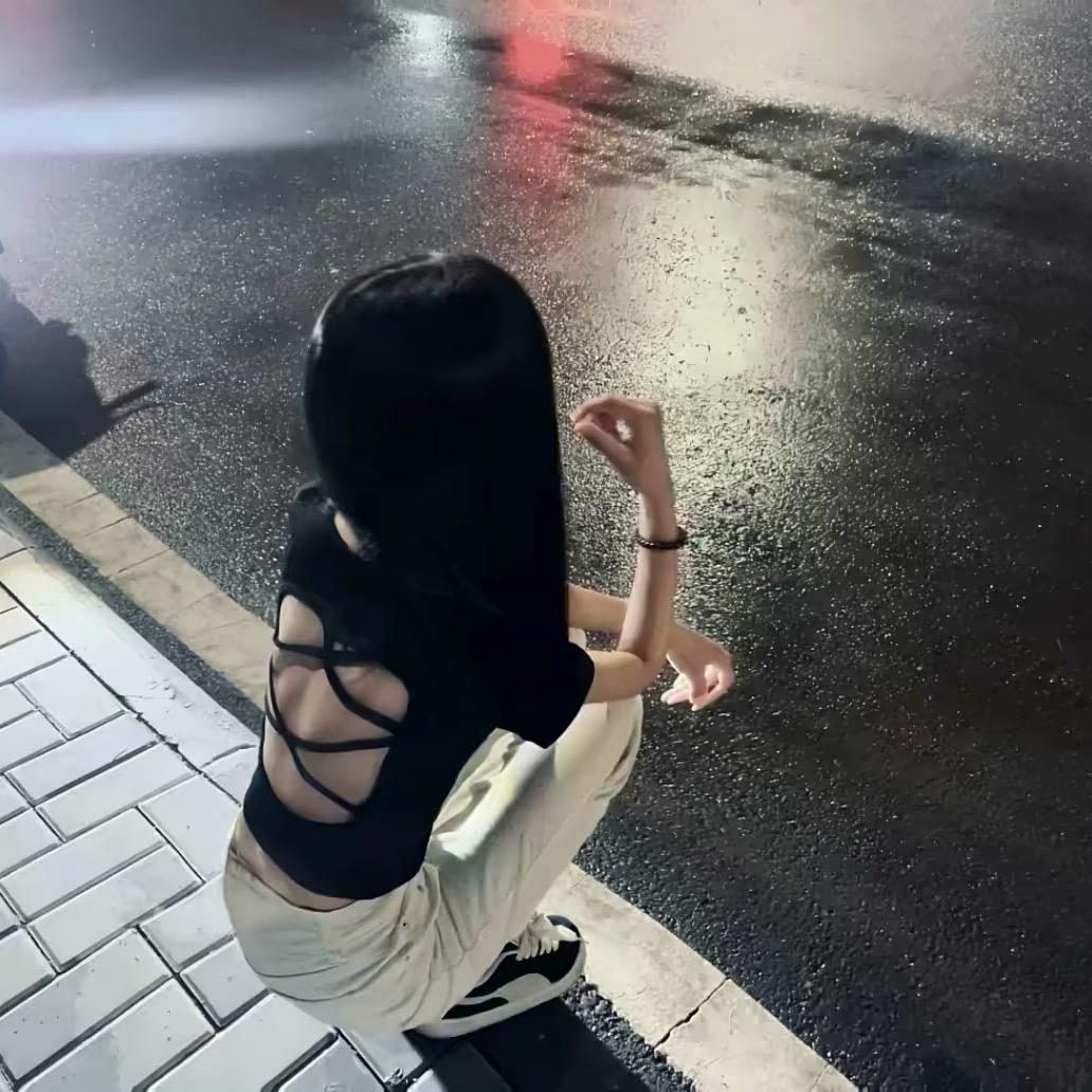 呆小月
