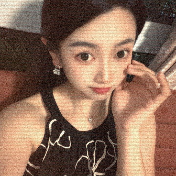 妞妞呀😘