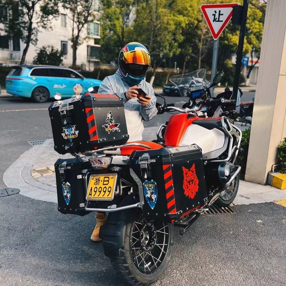 杰杰...