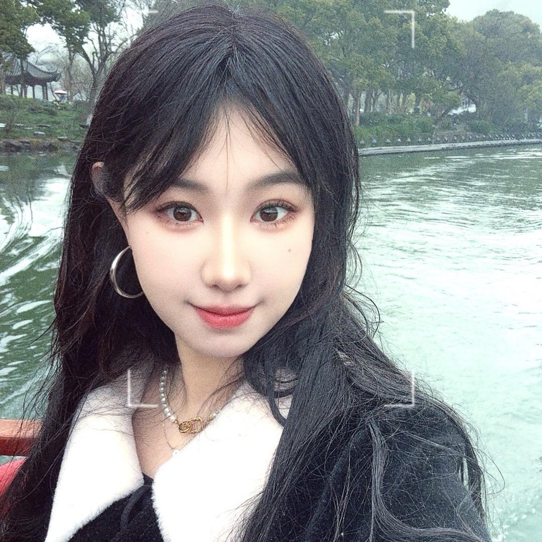 莹莹吃不饱