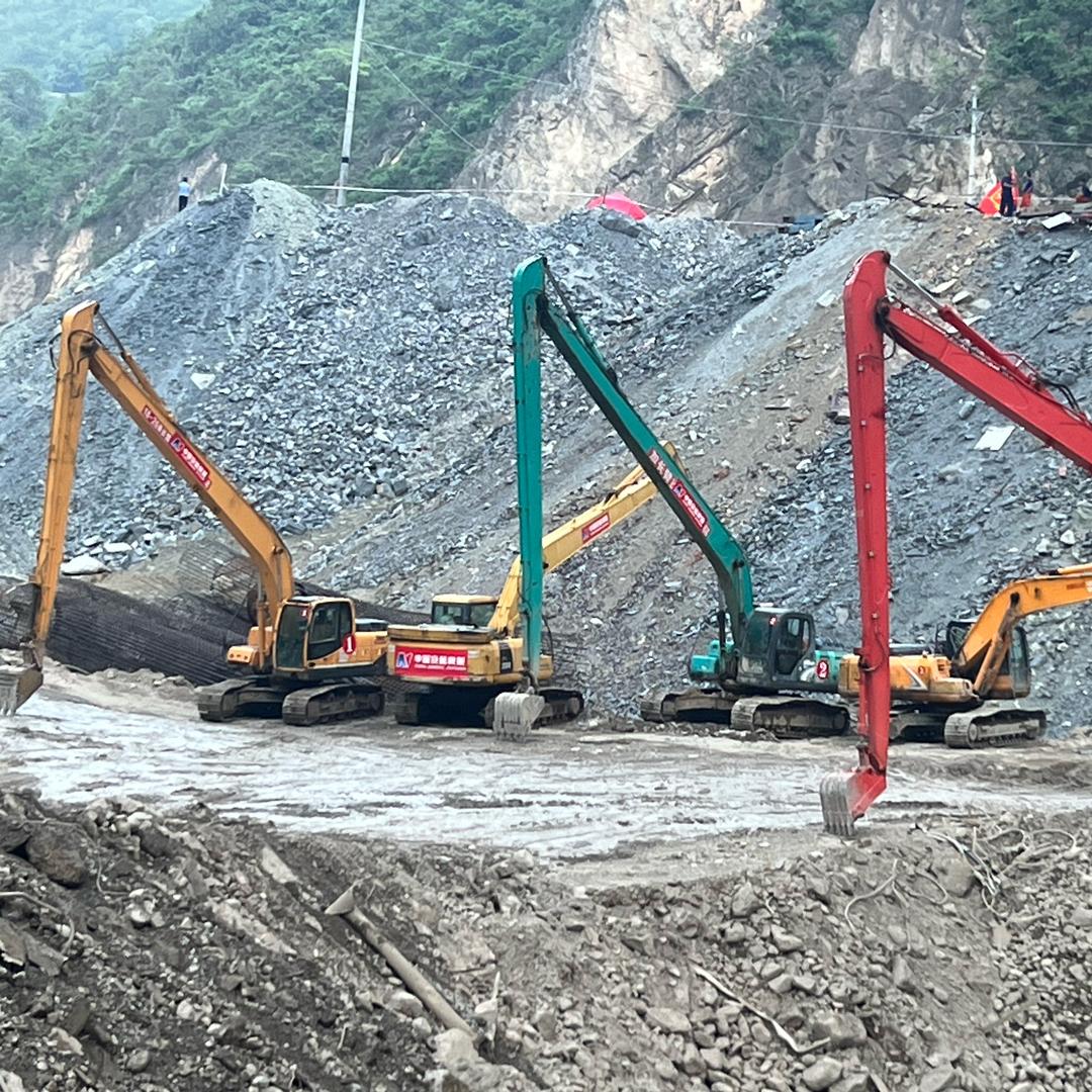 凉山州加长臂挖机 船挖丨赵星宇