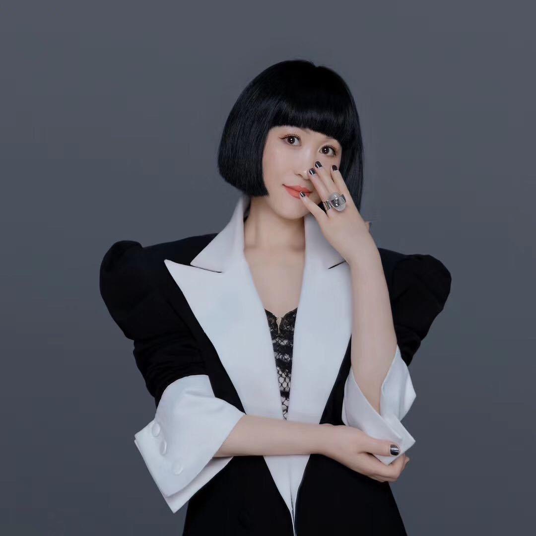 八度穿搭