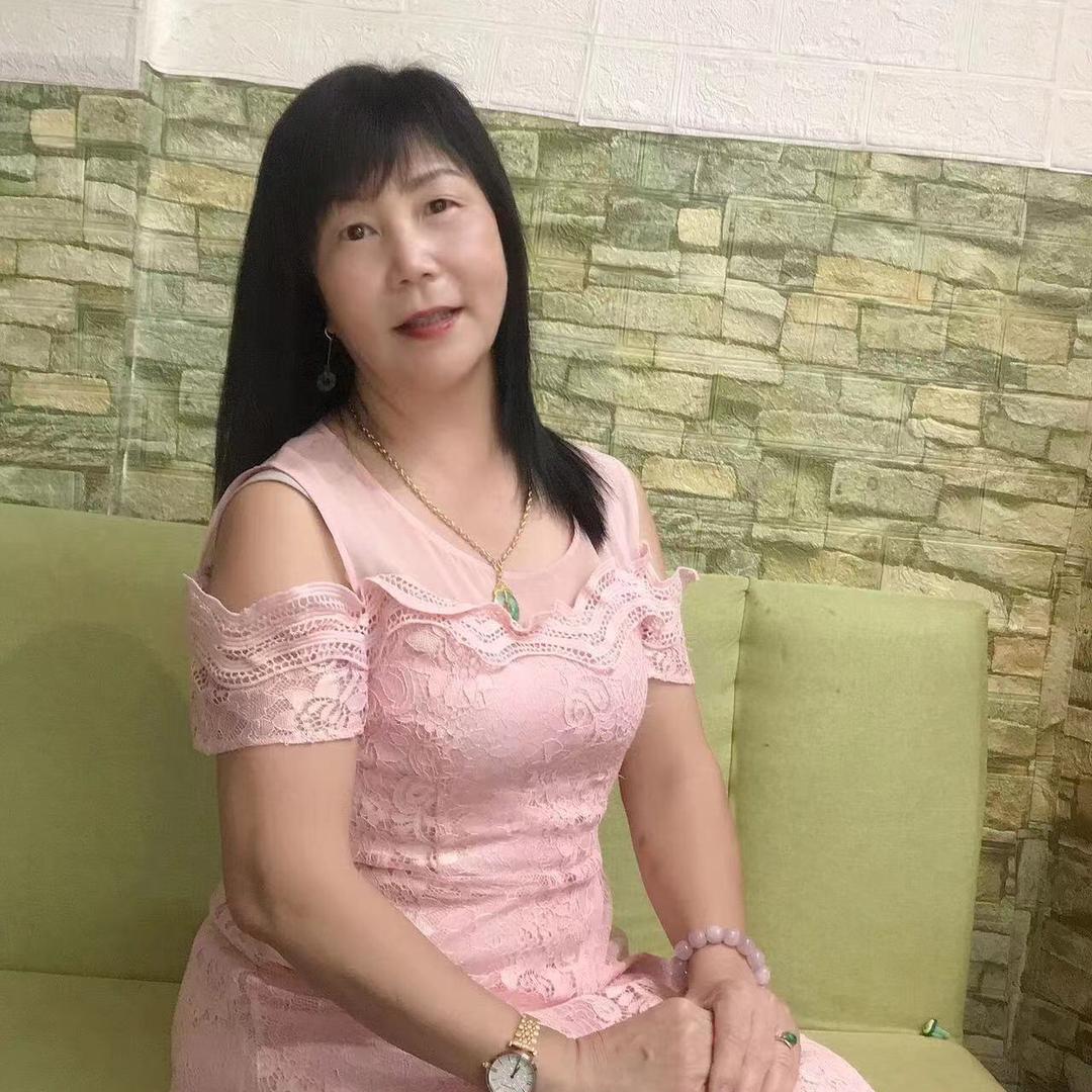 邱红英