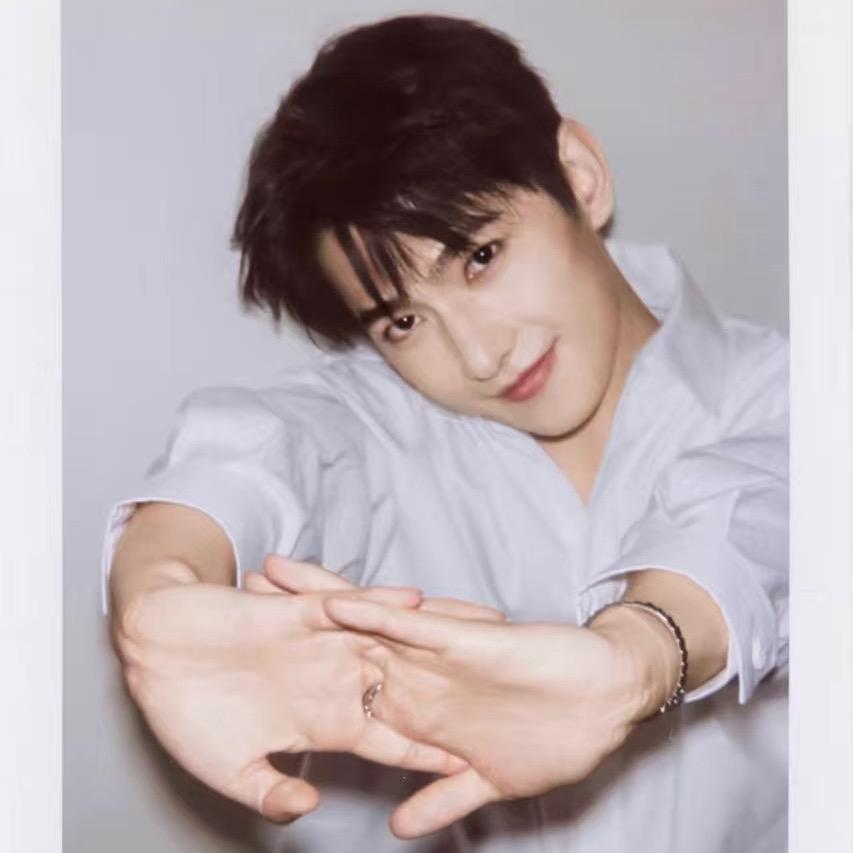 ᜊ向阳而生ω໊࿐