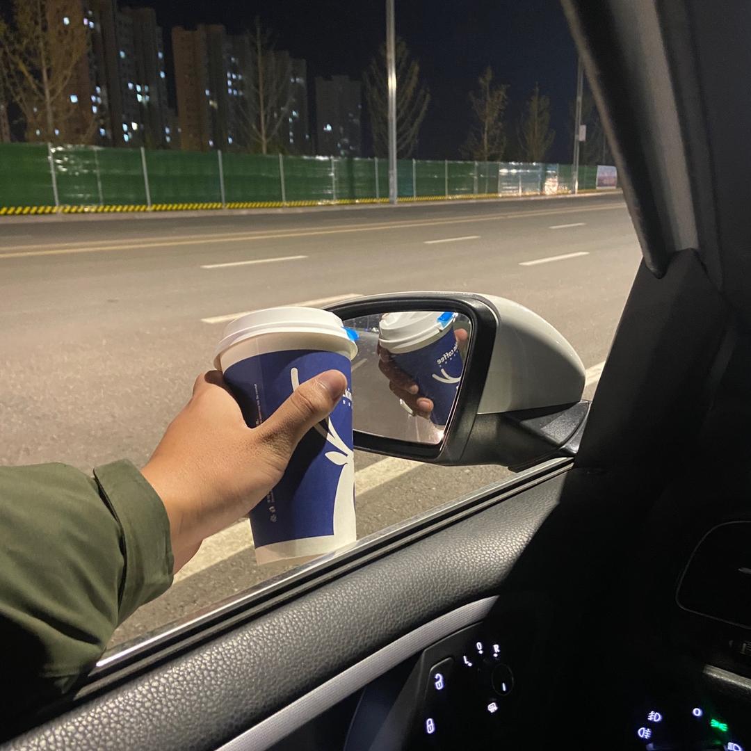 沂水小黄在搬砖