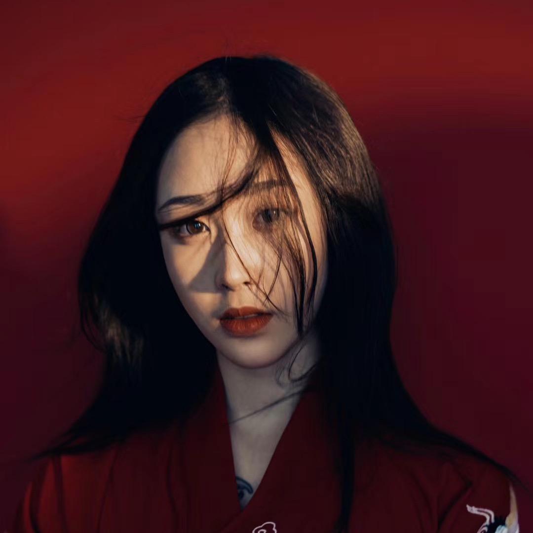 杨秒黑